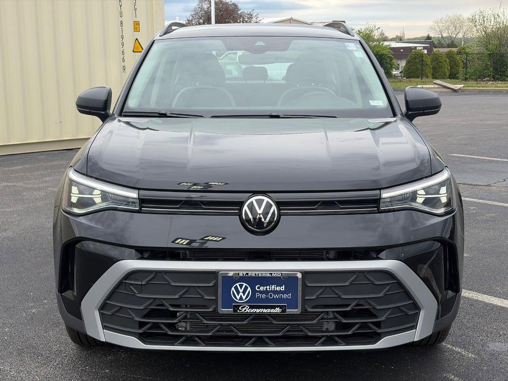 Used 2025 Volkswagen Taos S image 2