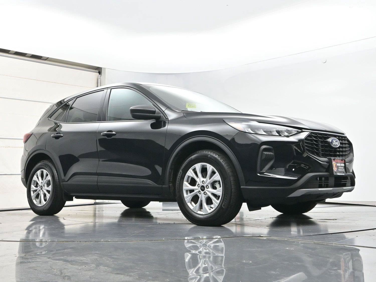 Used 2025 Ford Escape Active FWD image 29