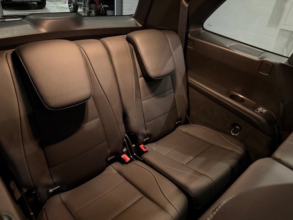 Used 2025 Mercedes-Benz GLS 450 4MATIC w/ AMG Line Exterior image 47