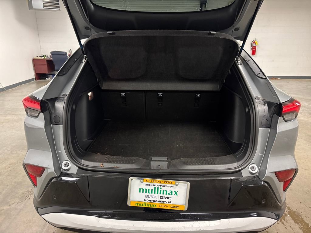 Used 2025 Buick Envista Sport Touring image 17