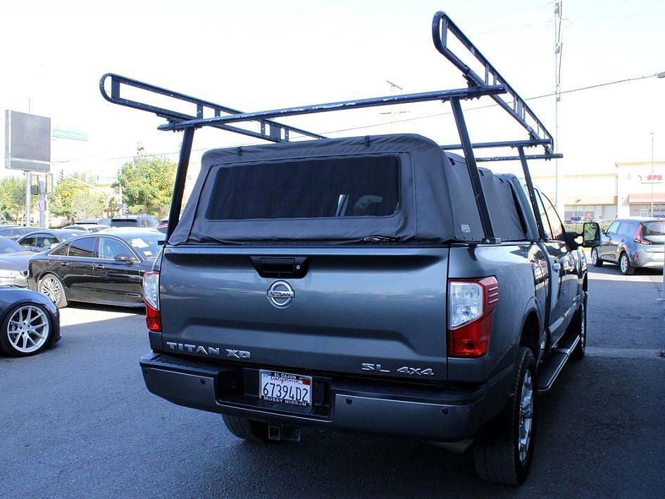 Used 2016 Nissan Titan SL image 7