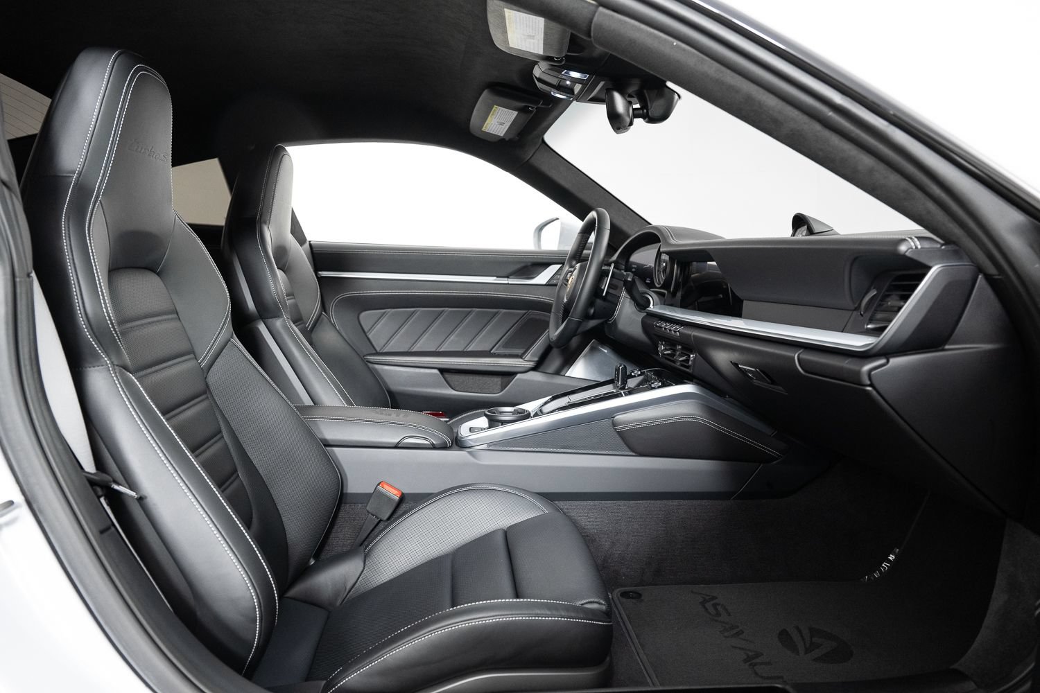 Used 2023 Porsche 911 Turbo S AWD/4WD image 19