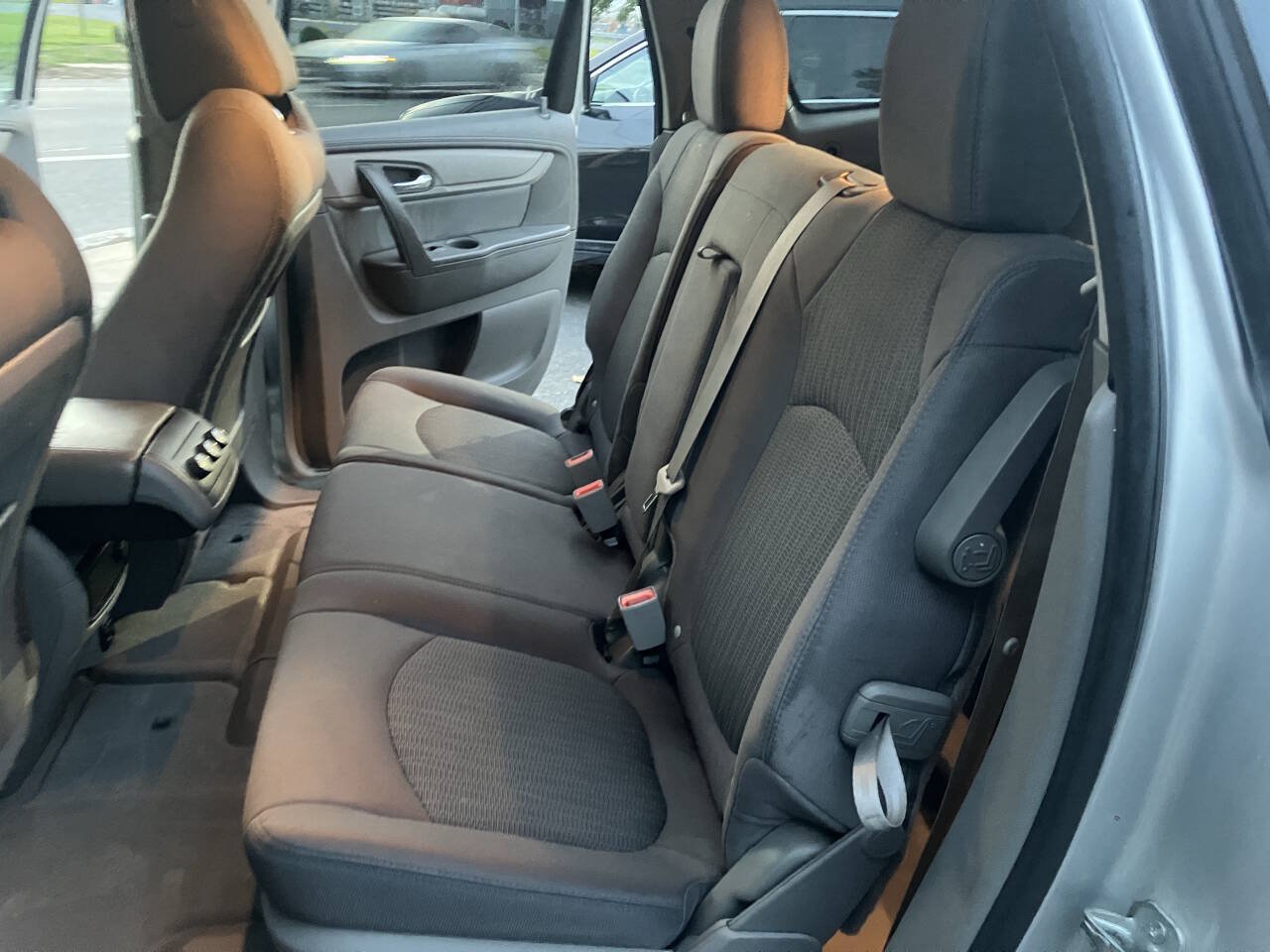 Used 2014 Chevrolet Traverse LS FWD image 30