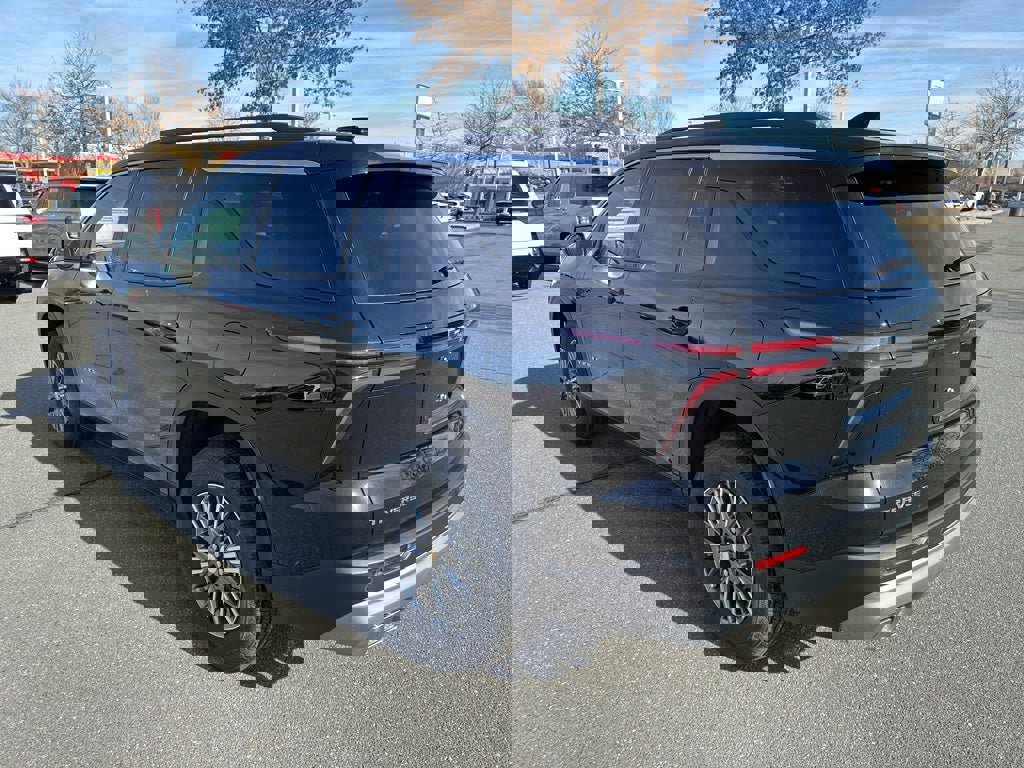 New 2026 Chevrolet Traverse LT image 5