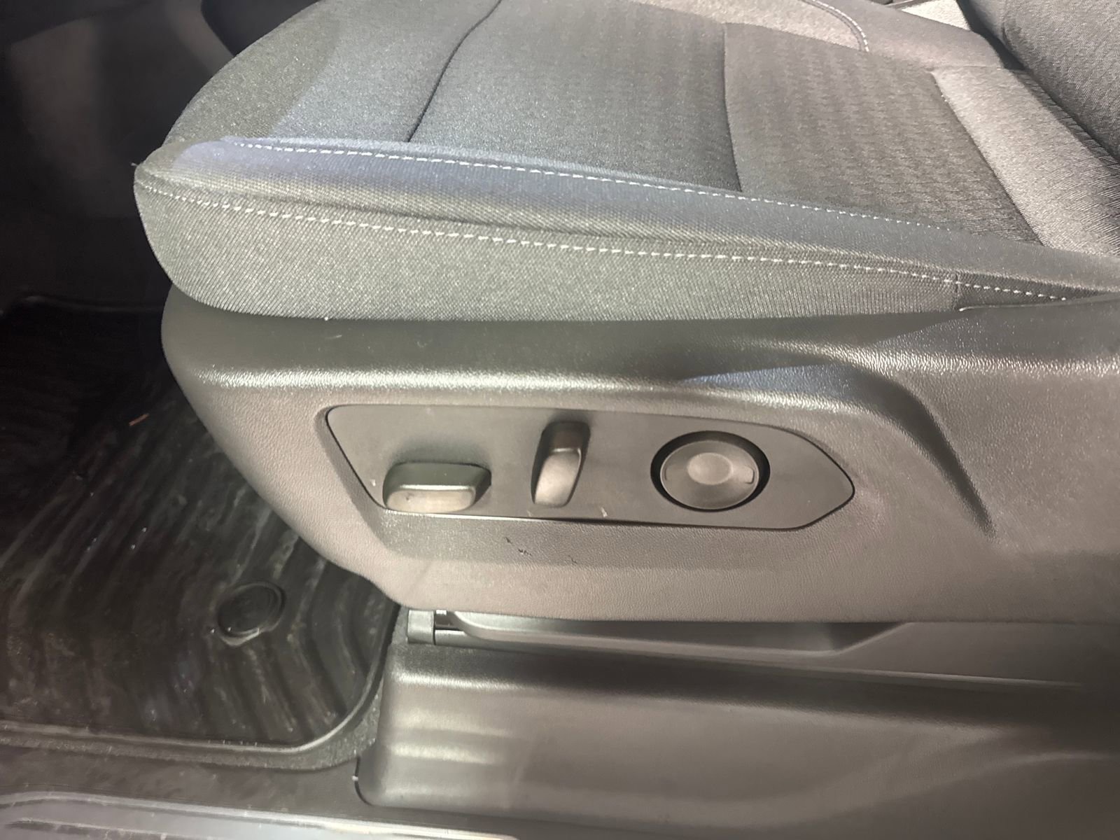 Used 2026 GMC Sierra 1500 Elevation w/ Preferred Package image 23