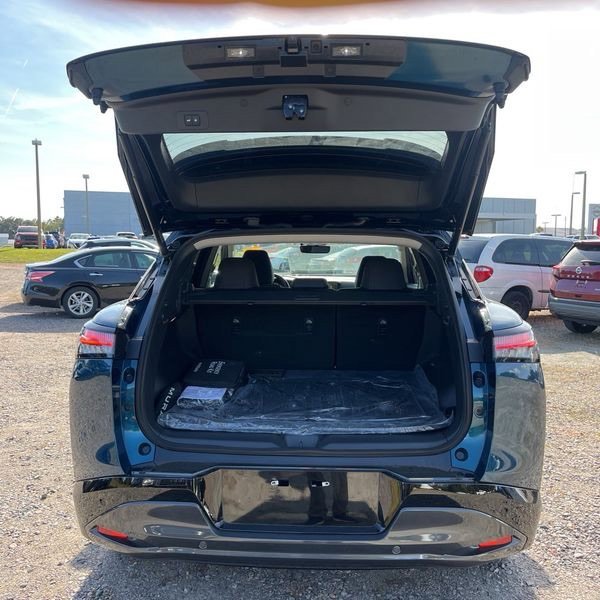 Used 2025 Nissan Murano Platinum w/ Cargo Package image 17