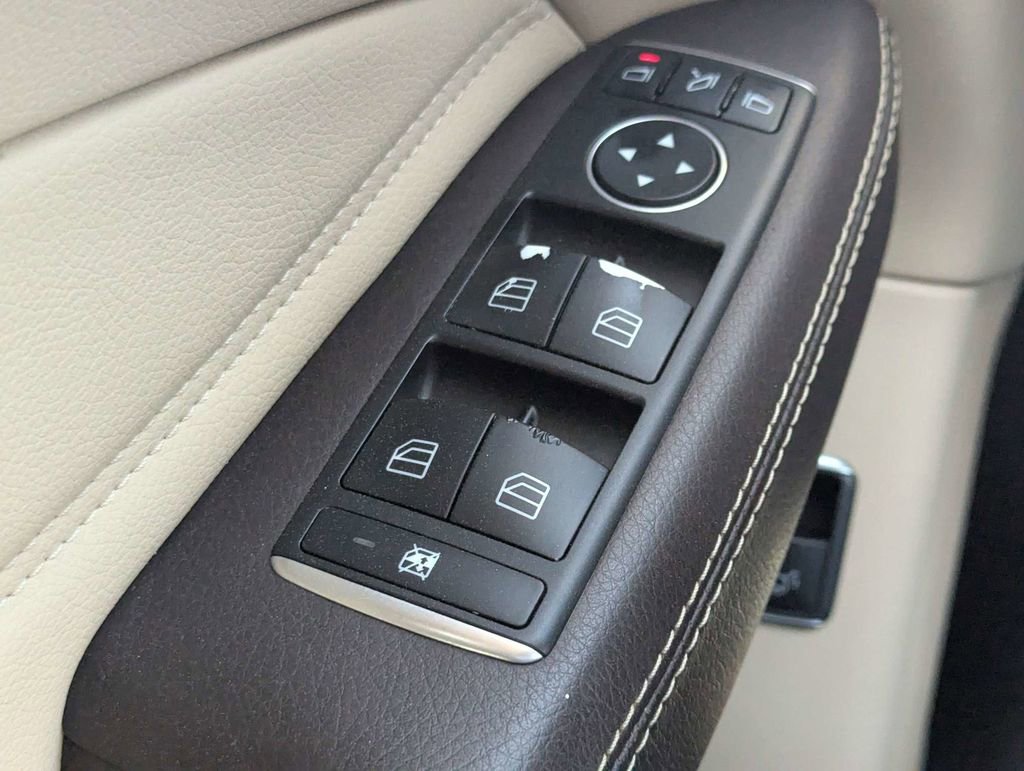 Used 2016 Mercedes-Benz GLE 350 4MATIC w/ Premium Package image 24