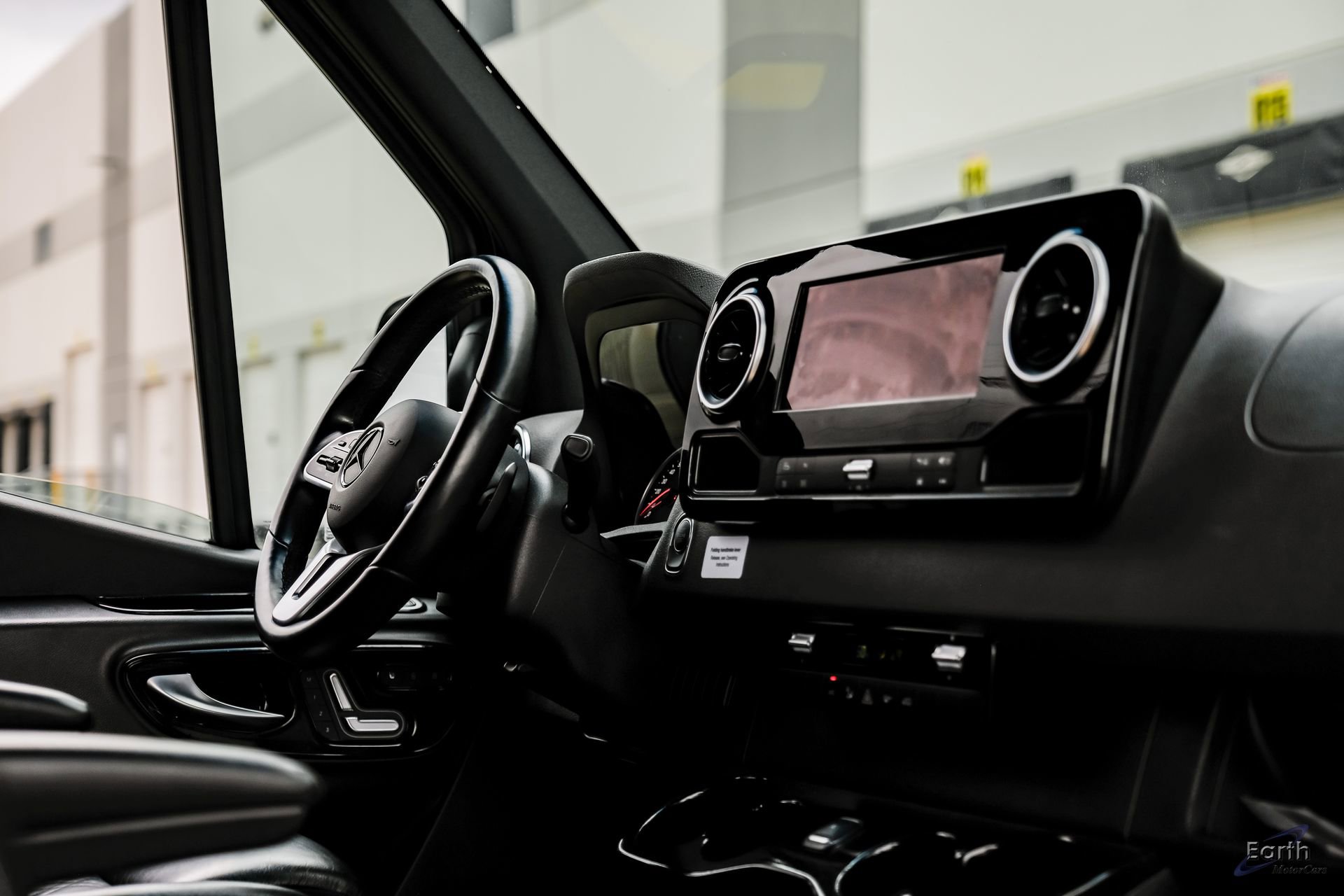 Used 2024 Mercedes-Benz Sprinter 2500 image 45