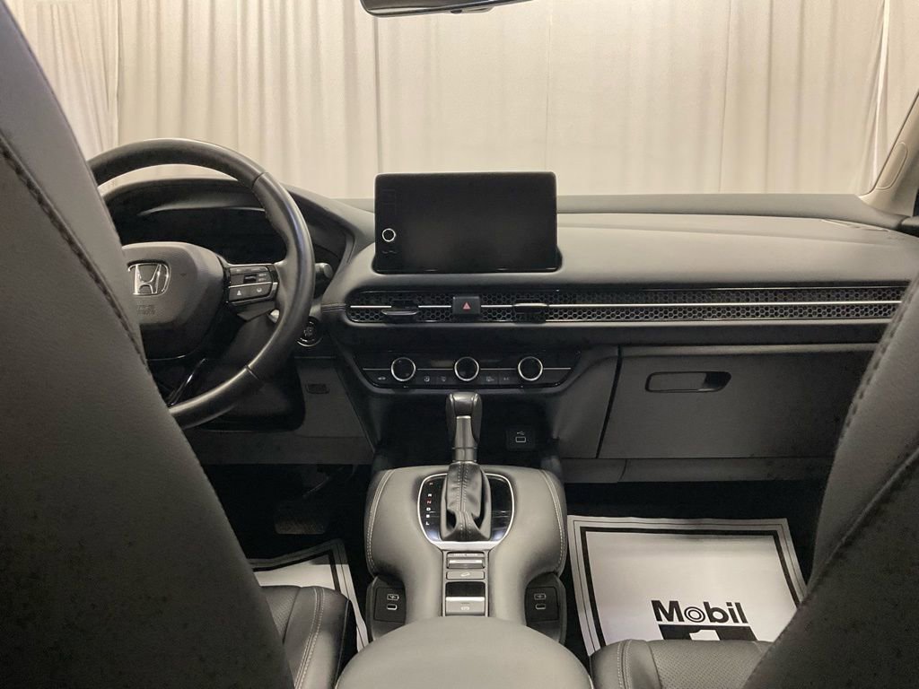 Used 2025 Honda HR-V EX-L image 2