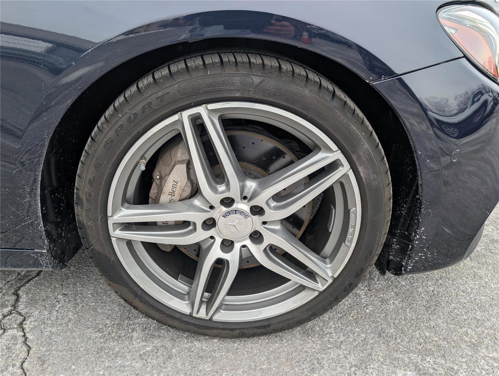 Used 2017 Mercedes-Benz E 300 4MATIC image 9