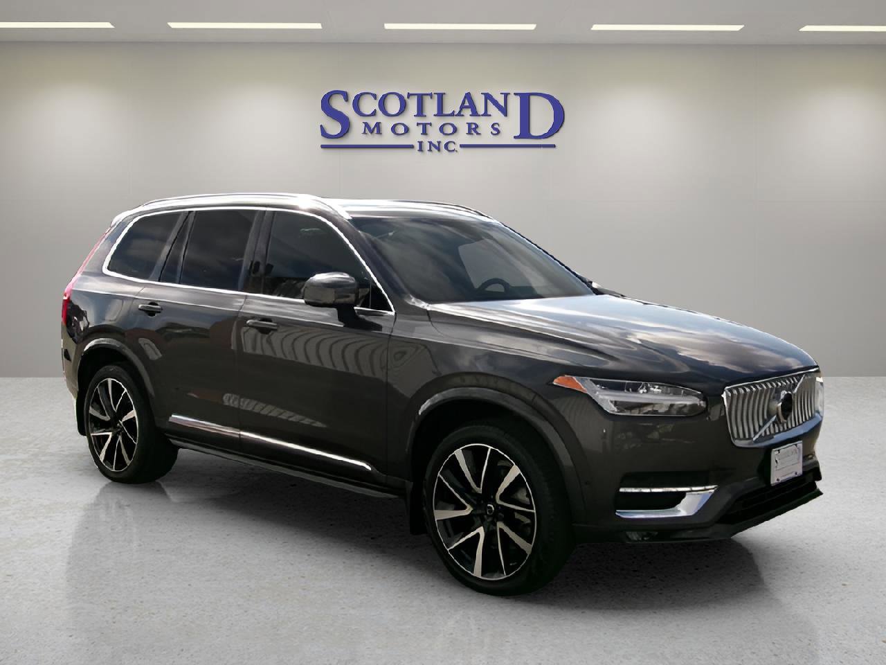 Used 2024 Volvo XC90 B6 Plus w/ Protection Package Premier image 4