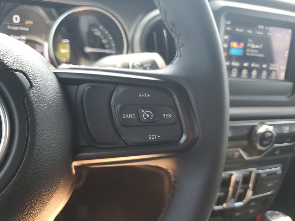 Certified 2023 Jeep Wrangler Unlimited AWD/4WD image 23