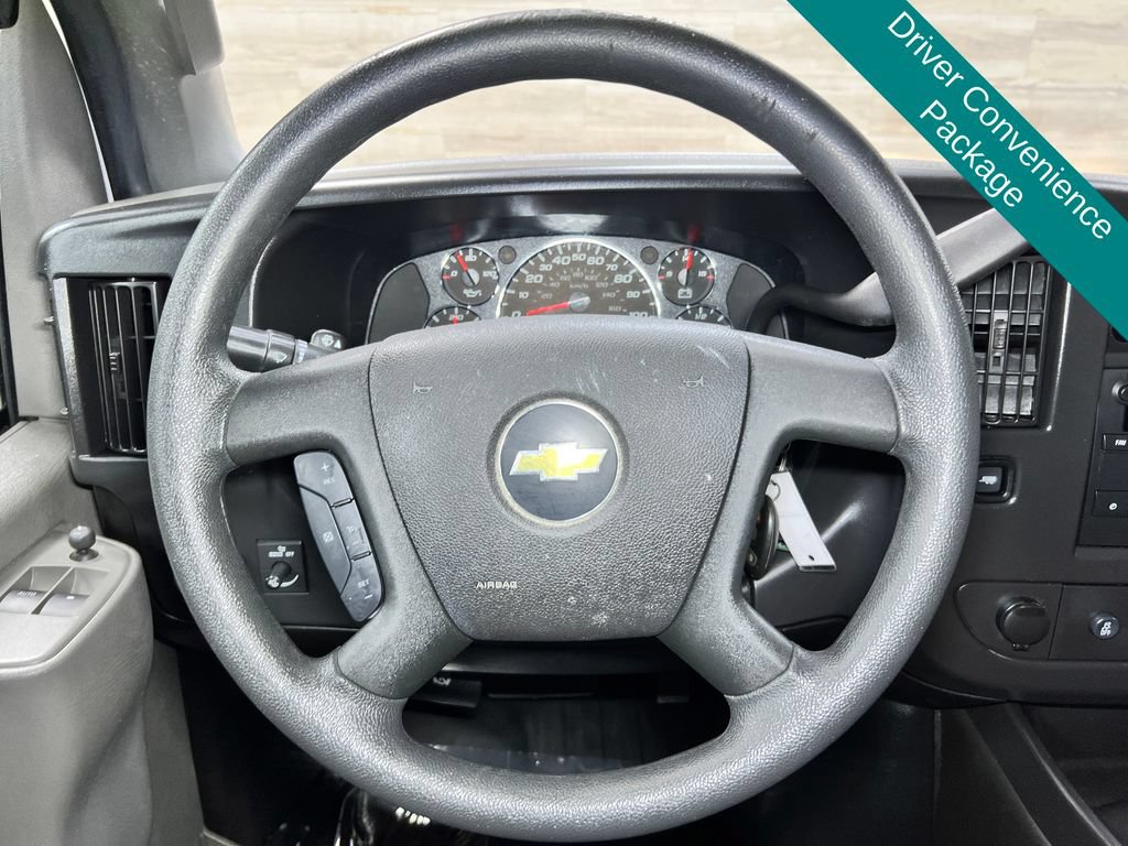 Used 2025 Chevrolet Express 2500 w/ Driver Convenience Package RWD image 4