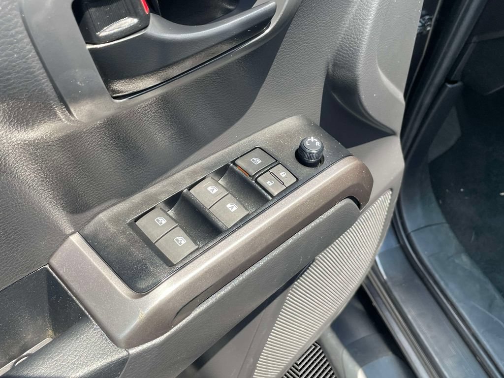 Used 2023 Toyota Tacoma SR5 AWD/4WD image 21