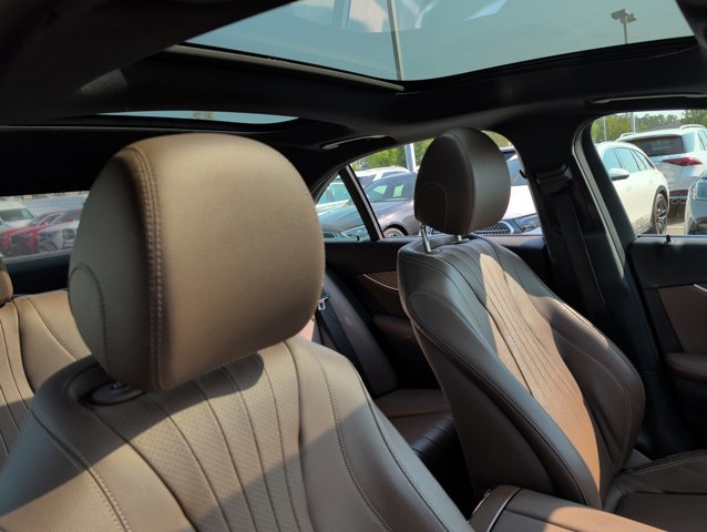 Used 2018 Mercedes-Benz E 300 image 22