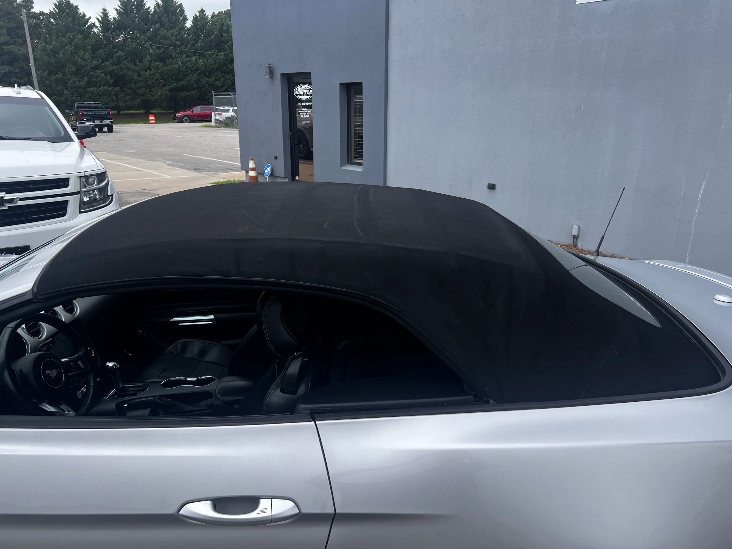 Used 2017 Ford Mustang Premium image 35