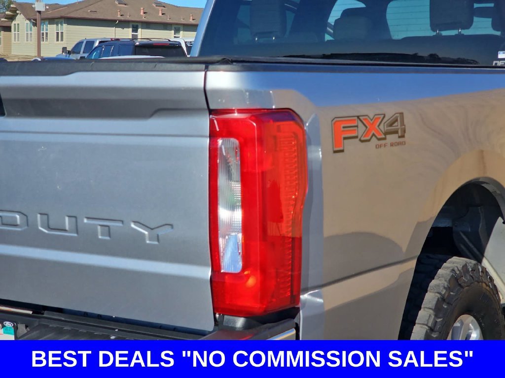 Used 2023 Ford F250 XLT w/ FX4 Off-Road Package AWD/4WD image 39