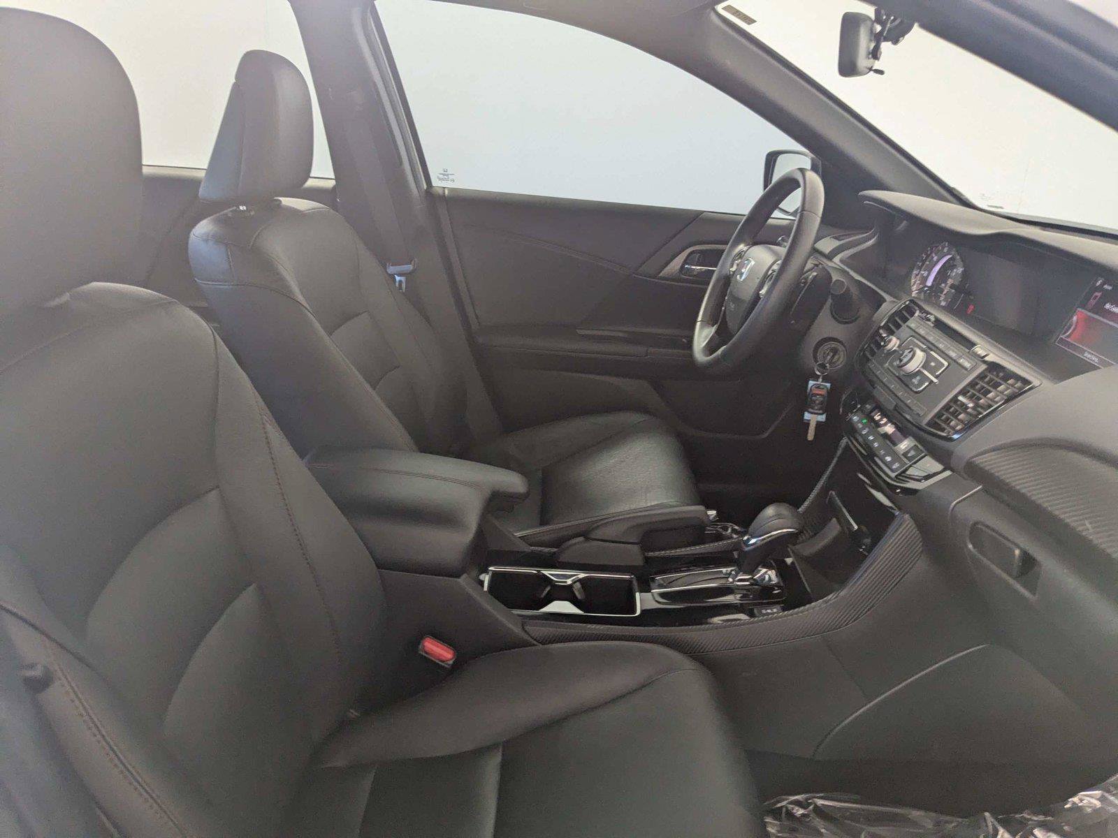Used 2017 Honda Accord Sport Special Edition image 29