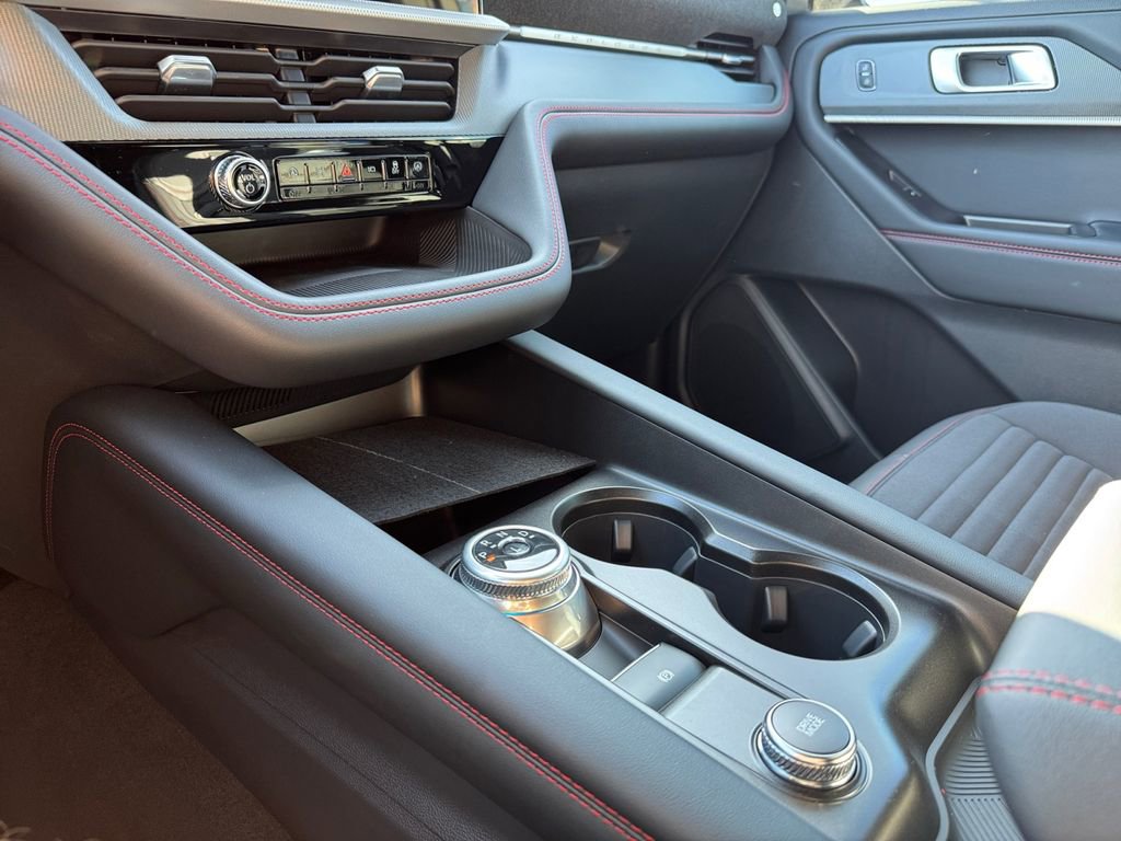 New 2026 Ford Explorer ST-Line w/ ST-Line Street Pack image 35