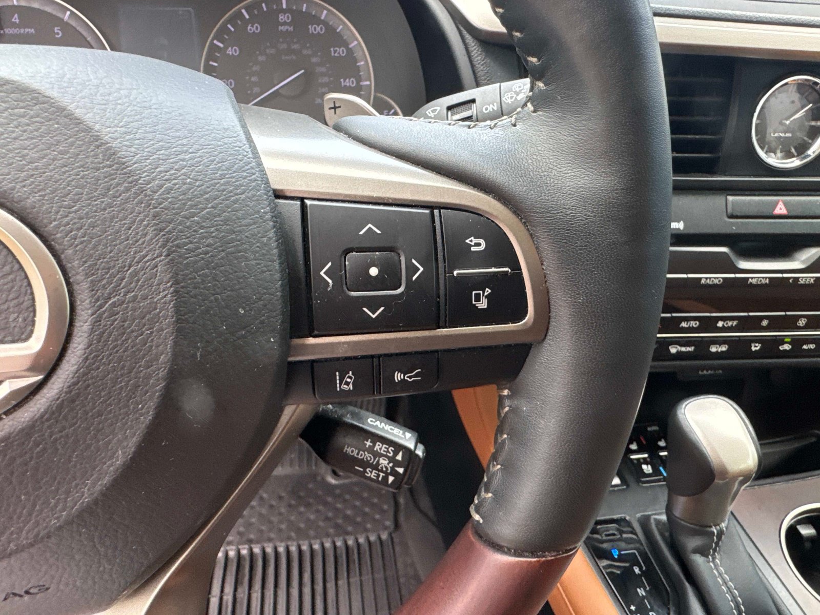 Certified 2022 Lexus RX 350 FWD w/ Premium Package image 30
