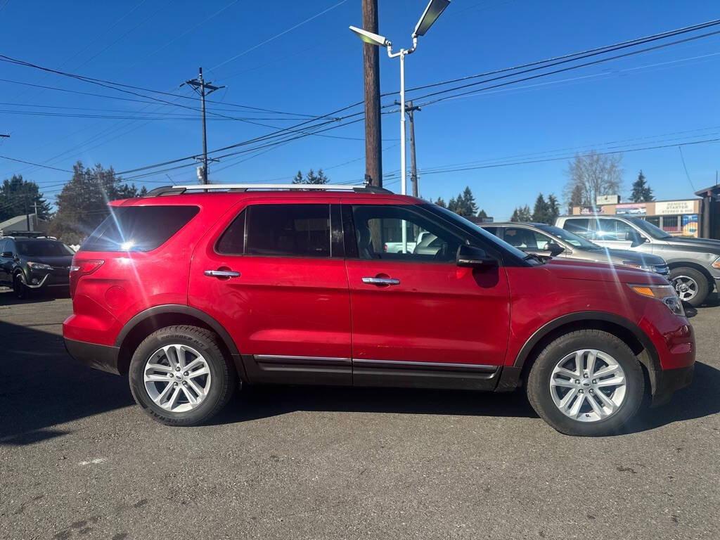 Used 2012 Ford Explorer XLT AWD/4WD image 5