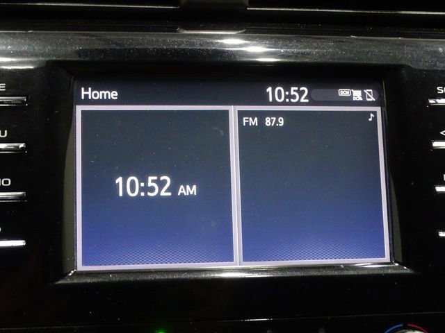 Used 2019 Toyota Camry LE image 32