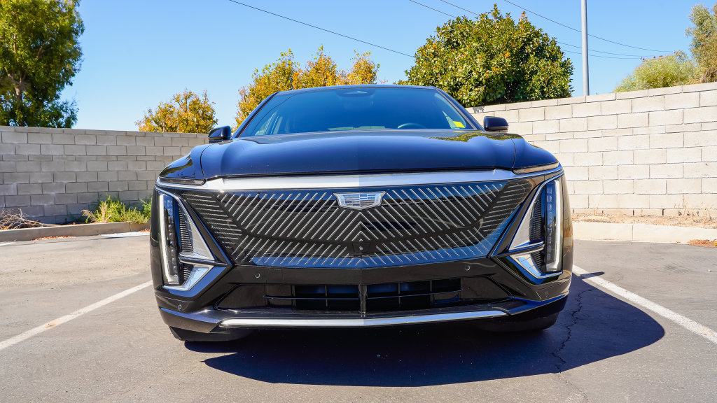 Certified 2024 Cadillac Lyriq Luxury RWD image 4