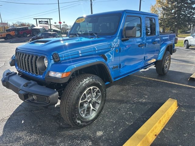 New 2026 Jeep Gladiator Sport AWD/4WD image 4