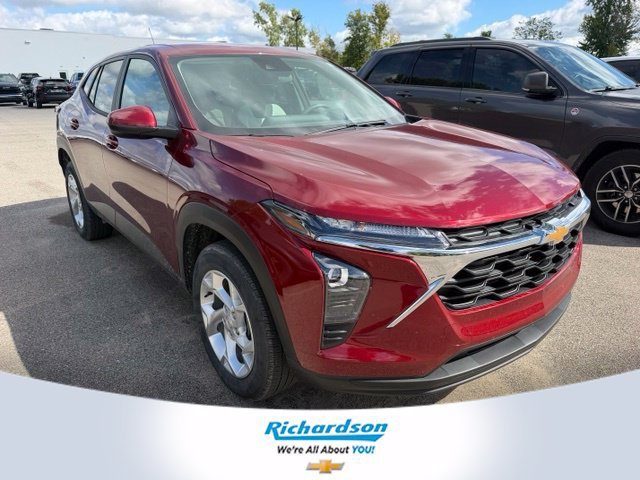 Used 2024 Chevrolet Trax LS w/ LS Convenience Package