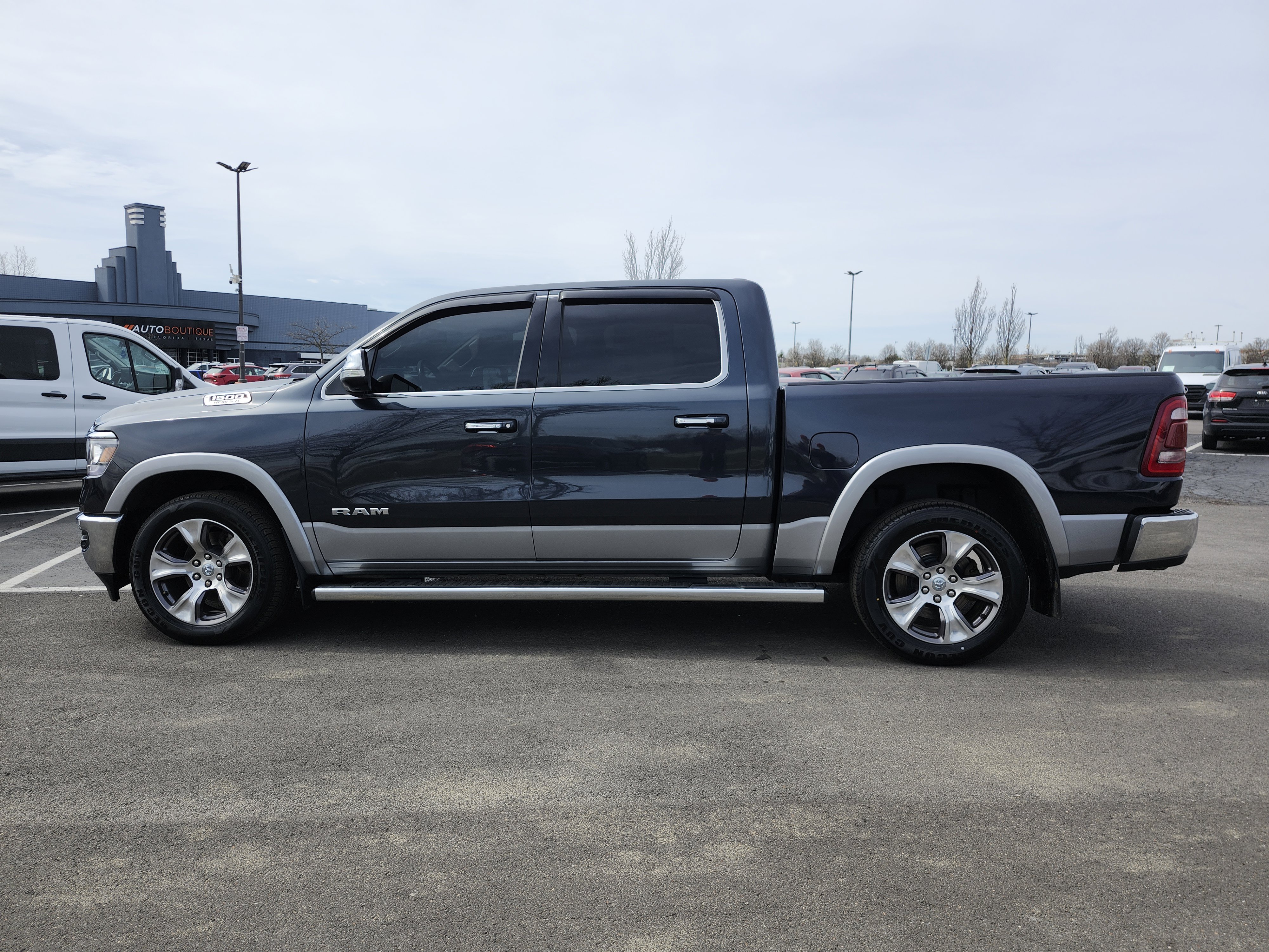 Used 2020 RAM 1500 Laramie AWD/4WD image 16