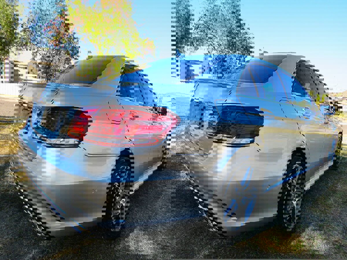 Used 2016 Mercedes-Benz E 400 Sedan image 7