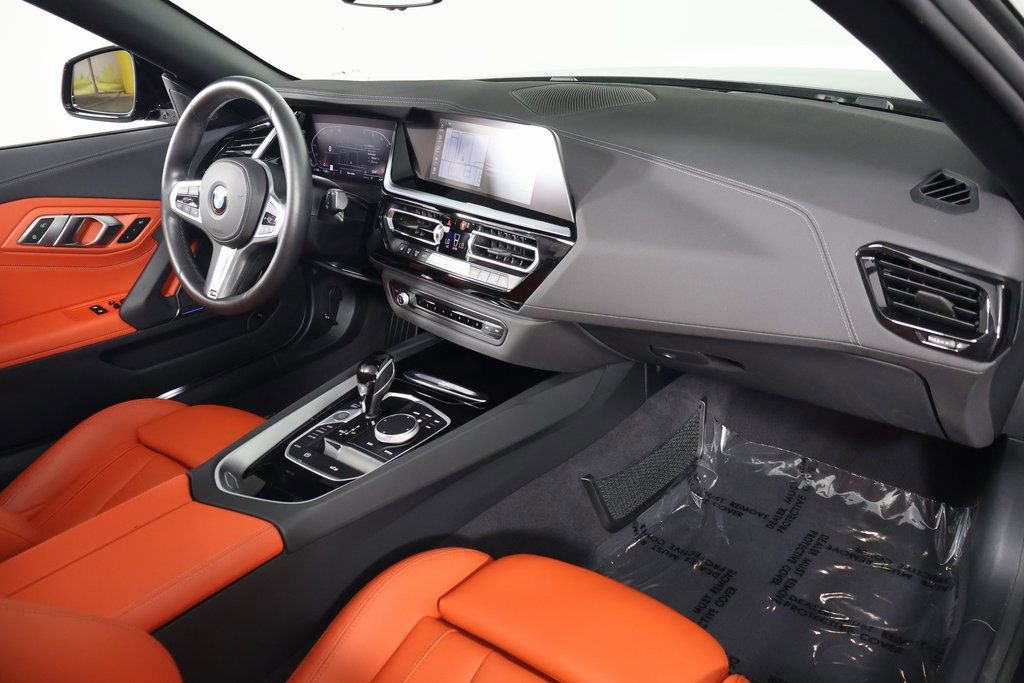 Certified 2023 BMW Z4 sDrive30i w/ Shadowloine Package RWD image 10