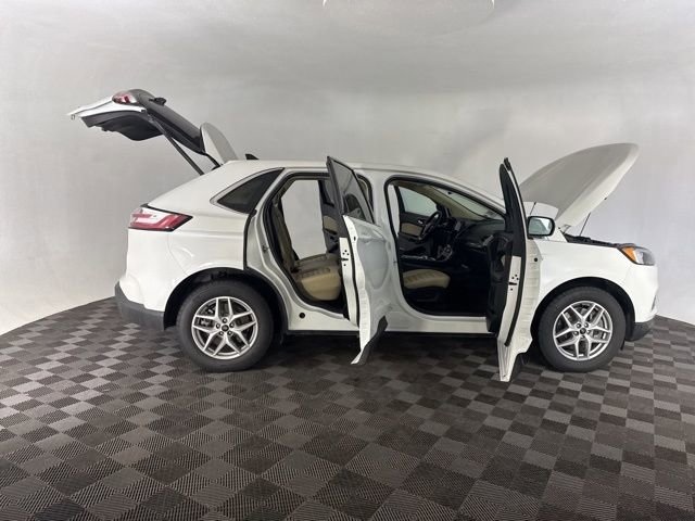 Used 2023 Ford Edge SEL w/ Convenience Package image 15