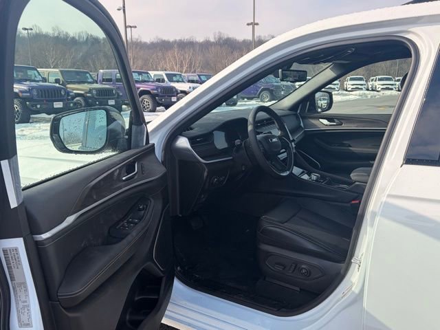 New 2026 Jeep Grand Cherokee Limited AWD/4WD image 15