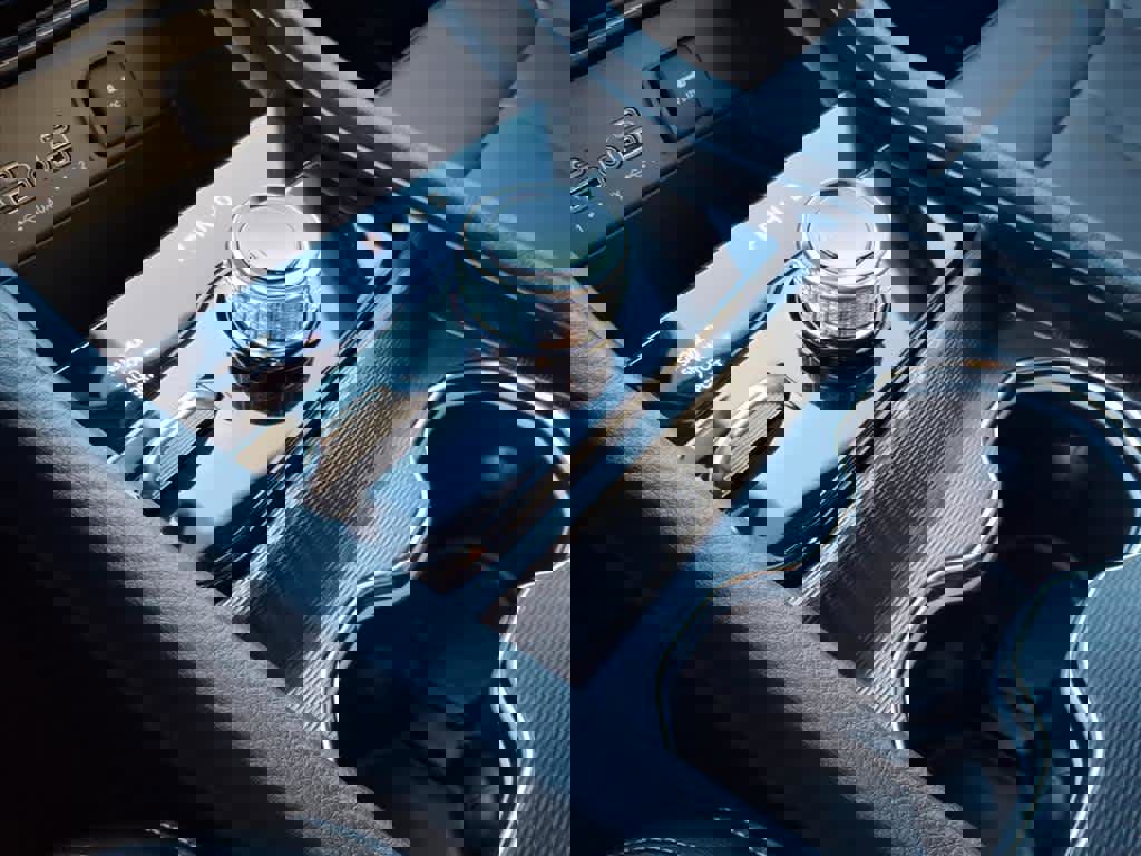 Used 2025 Jeep Grand Cherokee L Limited w/ Black Appearance Package image 44