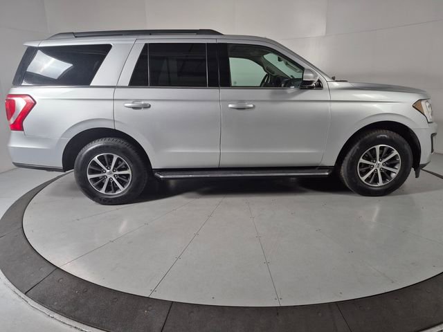 Used 2018 Ford Expedition XLT w/ Equipment Group 202A AWD/4WD image 5