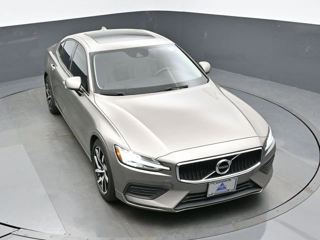 Used 2019 Volvo S60 T6 Momentum w/ Premium Package image 44
