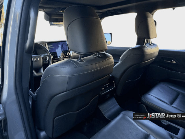 Used 2024 Lexus GX 550 w/ Cold Area Package AWD/4WD image 24