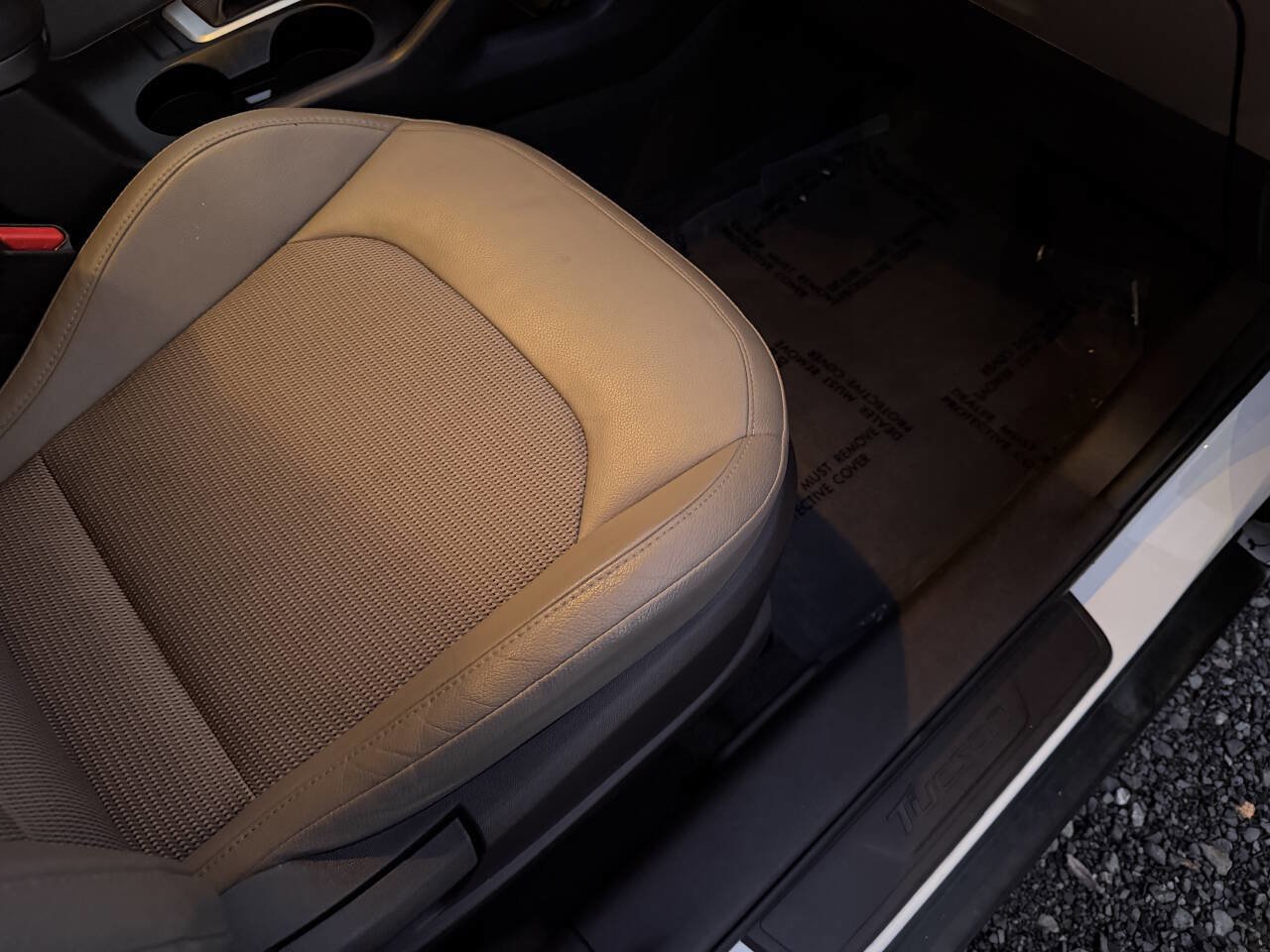 Used 2015 Hyundai Tucson SE image 32