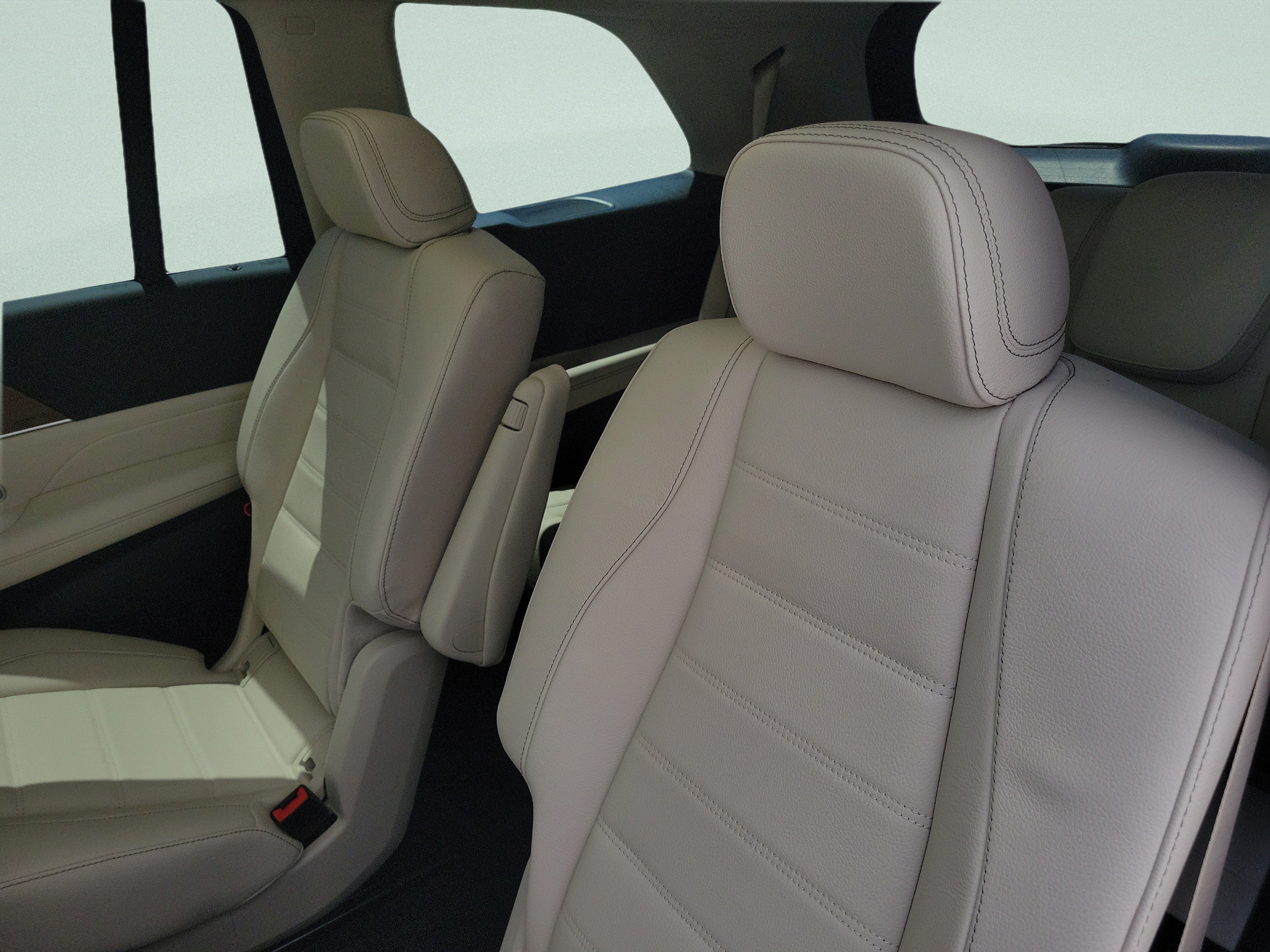 New 2026 Mercedes-Benz GLS 450 4MATIC image 8