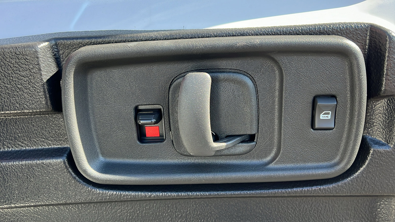 New 2024 Chevrolet Express 2500 Extended w/ Driver Convenience Package image 11