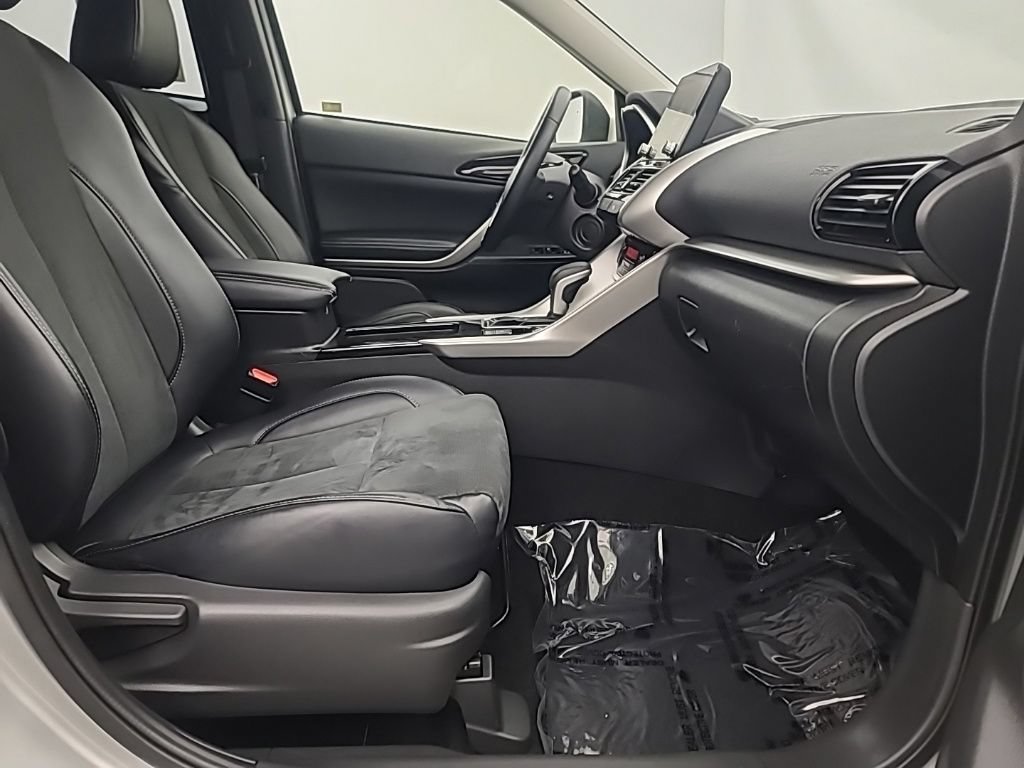 Used 2025 Mitsubishi Eclipse Cross SE AWD/4WD image 14