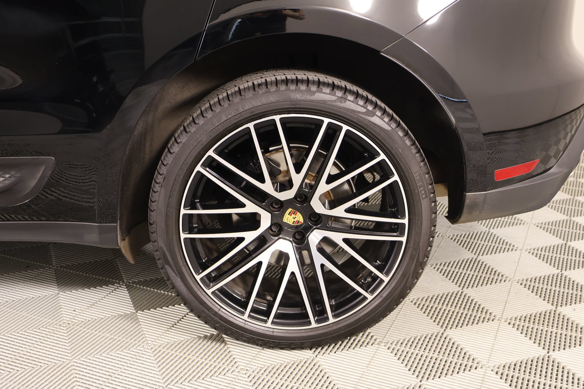 Used 2022 Porsche Macan AWD/4WD image 20