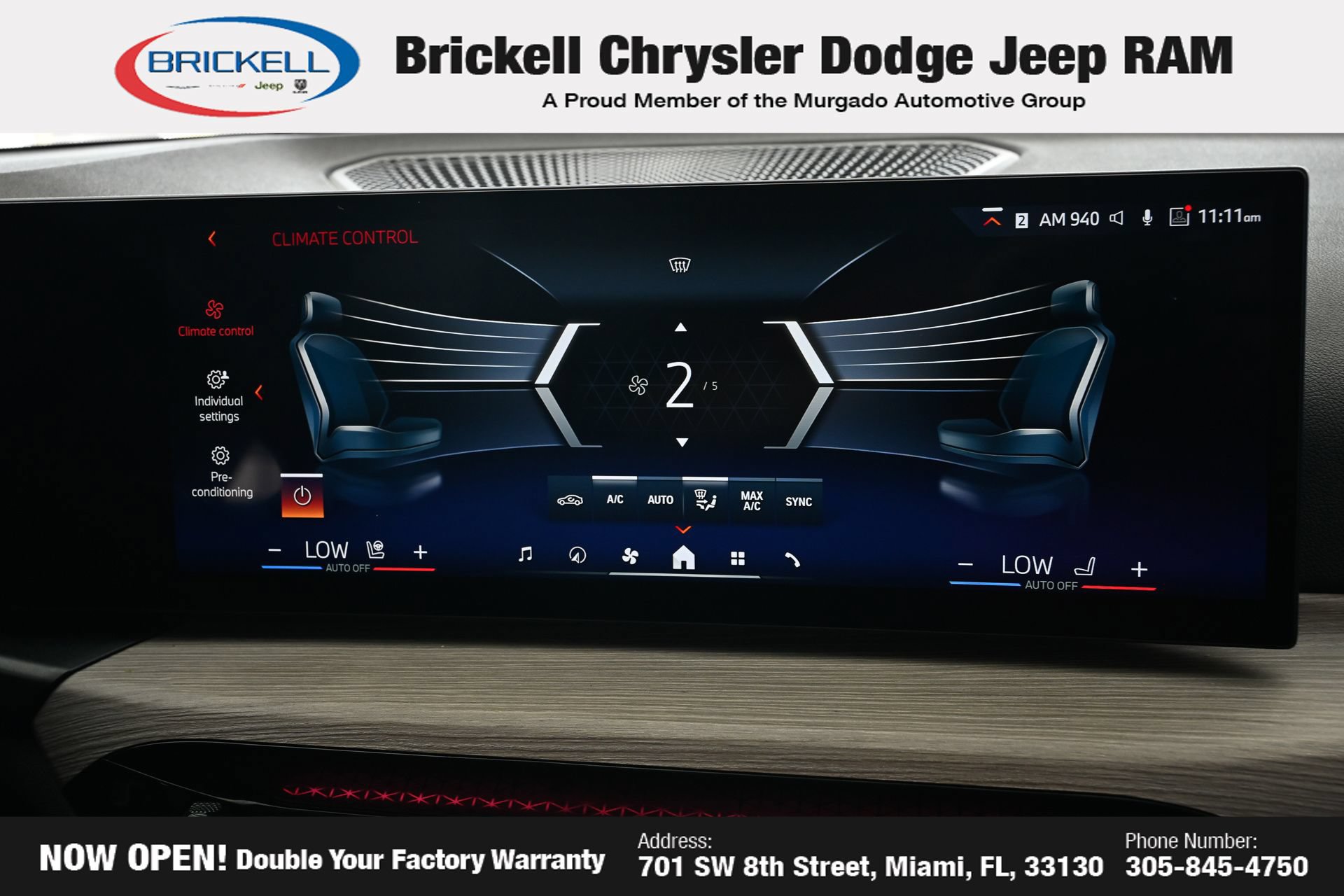 Used 2025 BMW 330i xDrive Sedan AWD/4WD image 27