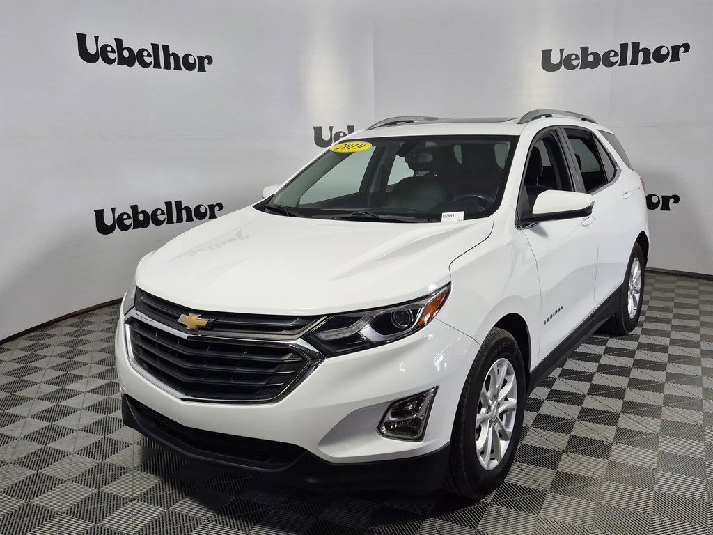 Used 2019 Chevrolet Equinox LT w/ Sun & Navigation Package image 3
