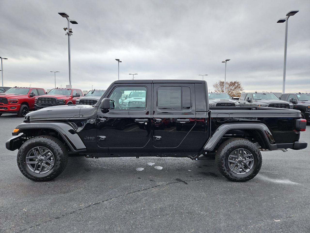 New 2026 Jeep Gladiator Sport AWD/4WD image 4