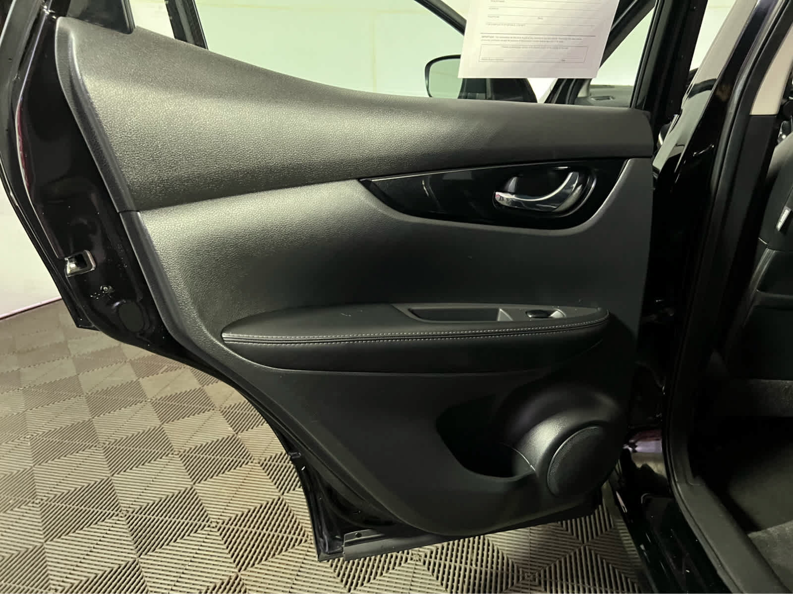 Certified 2022 Nissan Rogue Sport SL AWD/4WD image 23