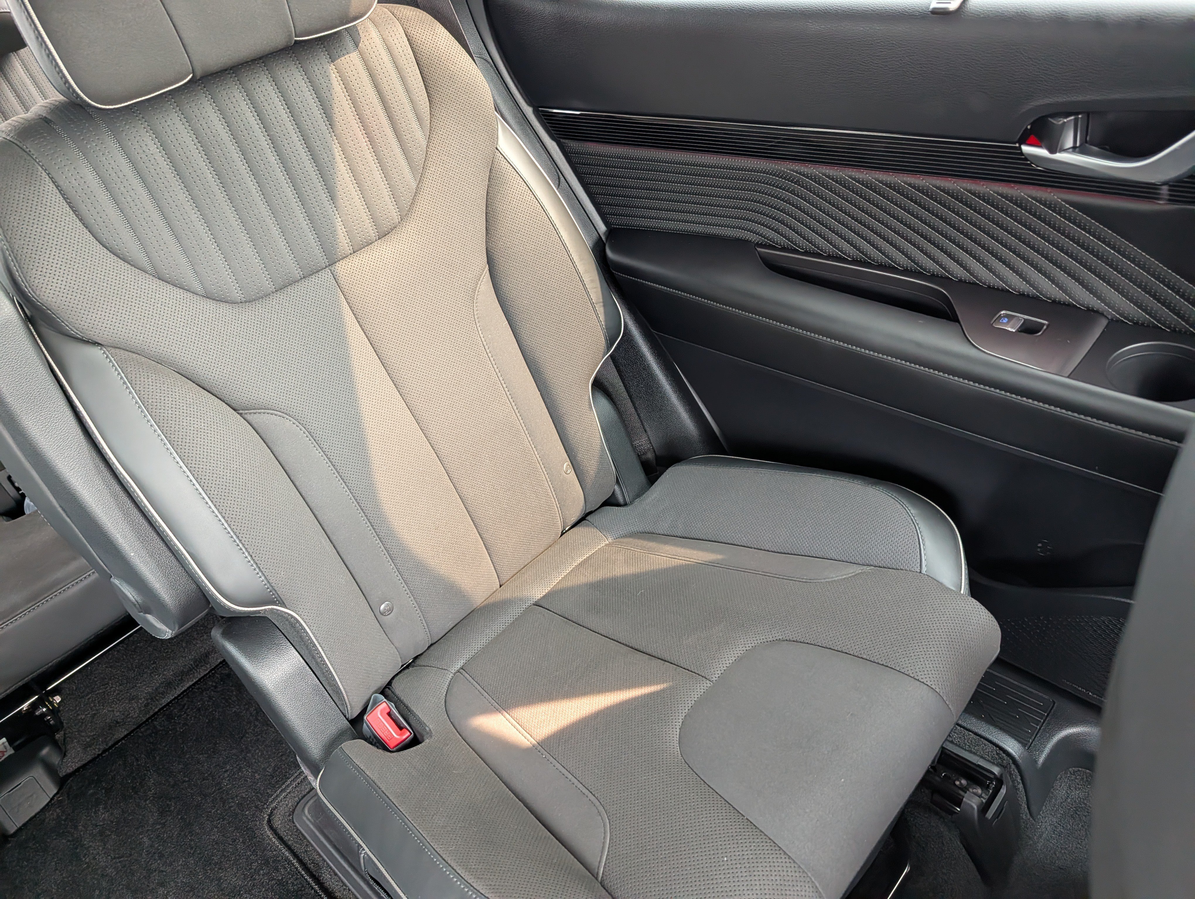 Used 2025 Hyundai Palisade Calligraphy AWD/4WD image 14