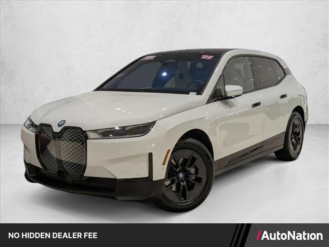Used 2025 BMW iX xDrive50 AWD/4WD image 1