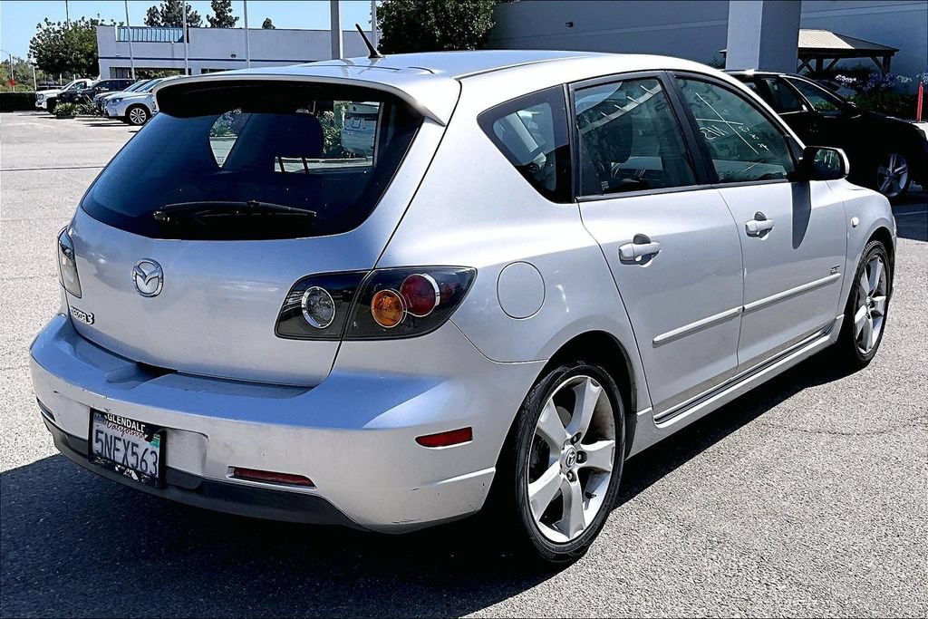 Used 2005 MAZDA MAZDA3 s FWD image 4